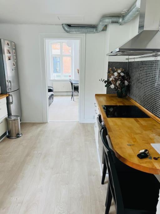 Lovely 1-Bedroom Condo In Aarhus C Exteriér fotografie