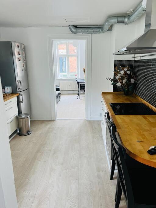 Lovely 1-Bedroom Condo In Aarhus C Exteriér fotografie
