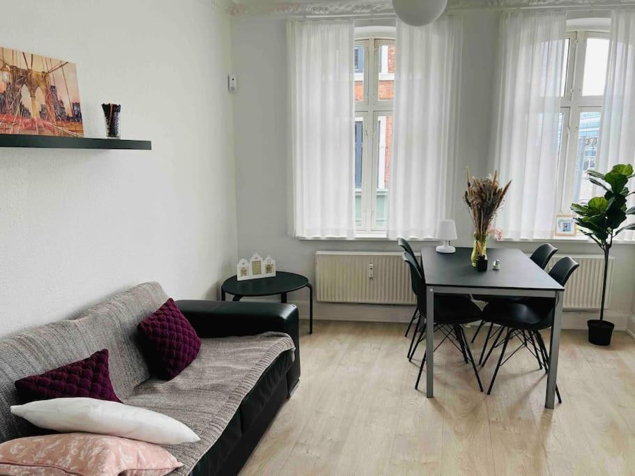 Lovely 1-Bedroom Condo In Aarhus C Exteriér fotografie